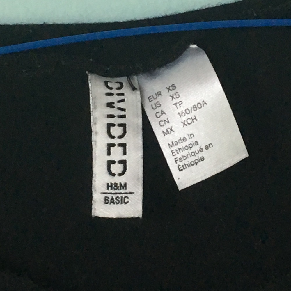 Black Basic Tee - Picture 4 of 4